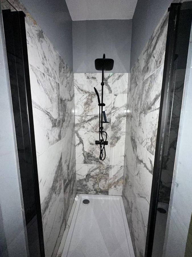 Hotel Loft Praha Bagian luar foto